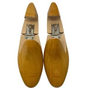 Vintage D. Mackay Wooden Shoe Trees – Size 7D